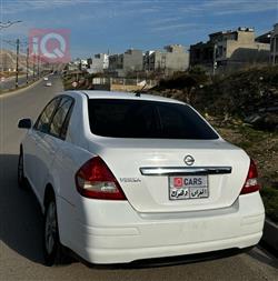 نيسان فيرسا